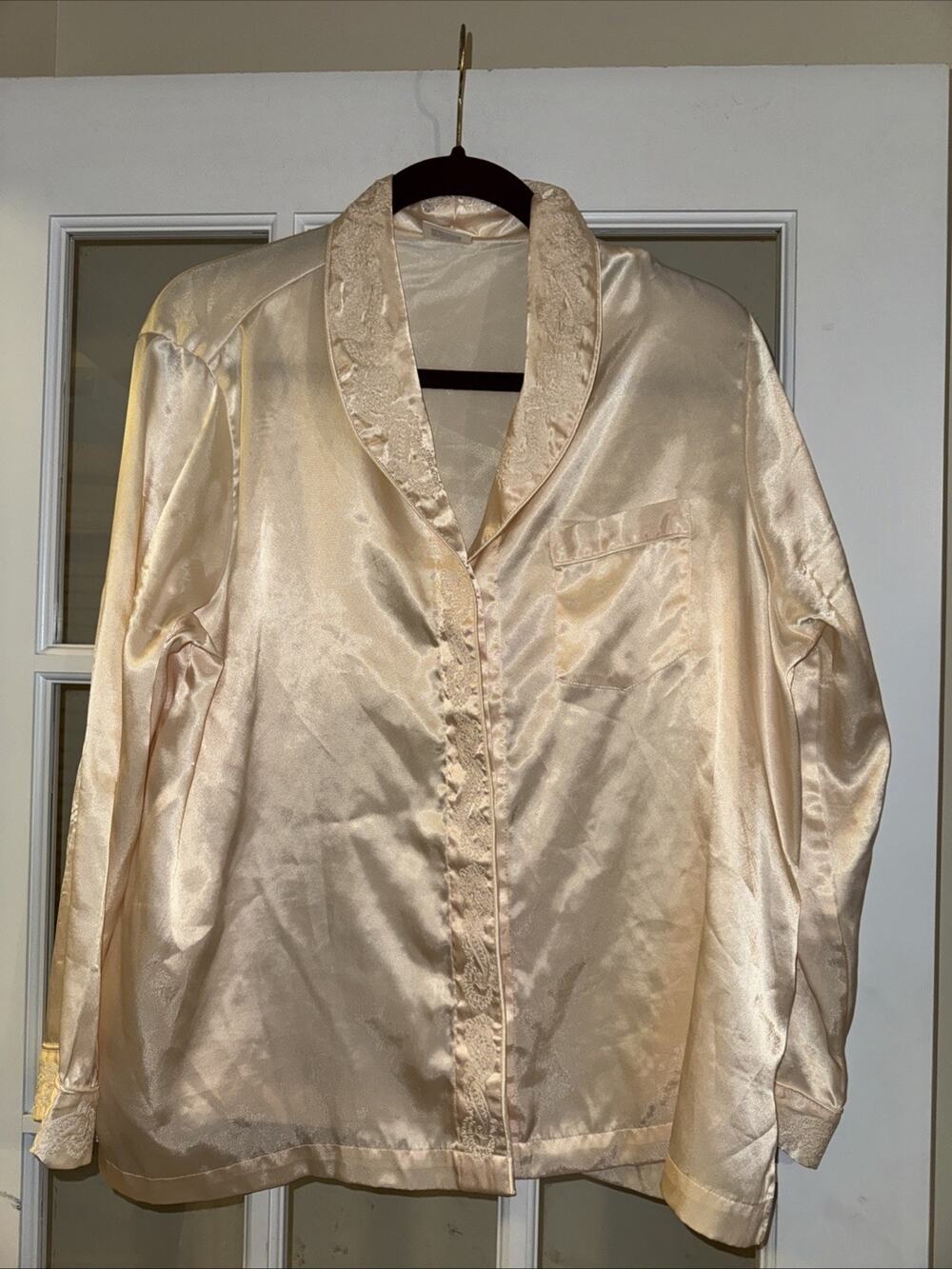 Cabernet Women's Sleepwear Top Blouse Shirt Petite Large Embroidered Collar Pink